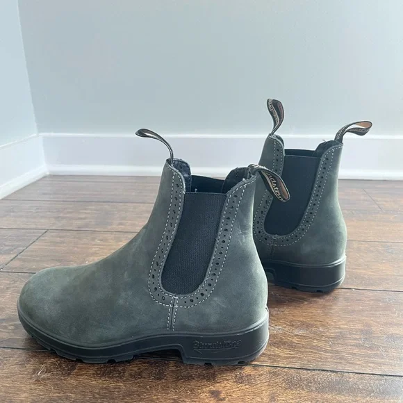Blundstone Women’s Originals #1630 sz 6.5 / 3.5 AU Rustic black Hiking Outdoor